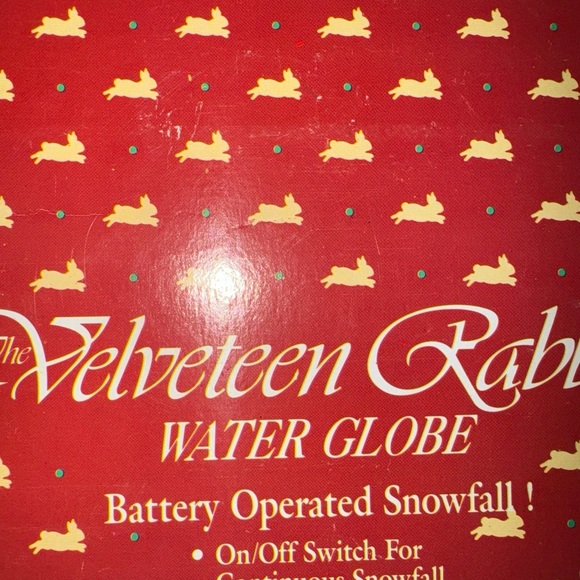 Vintage Velveteen Rabbit SnowGlobe 90s Toys R Us Battery Operated New in Box - Picture 3 of 6
